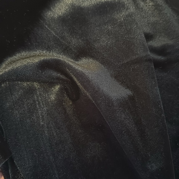 velvety going out top 🐈‍⬛ - Picture 4 of 4